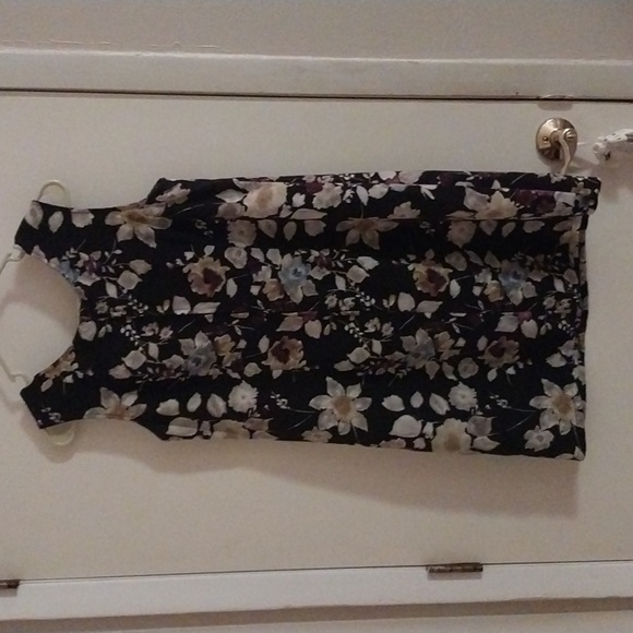 Flower Dress - Picture 2 of 2